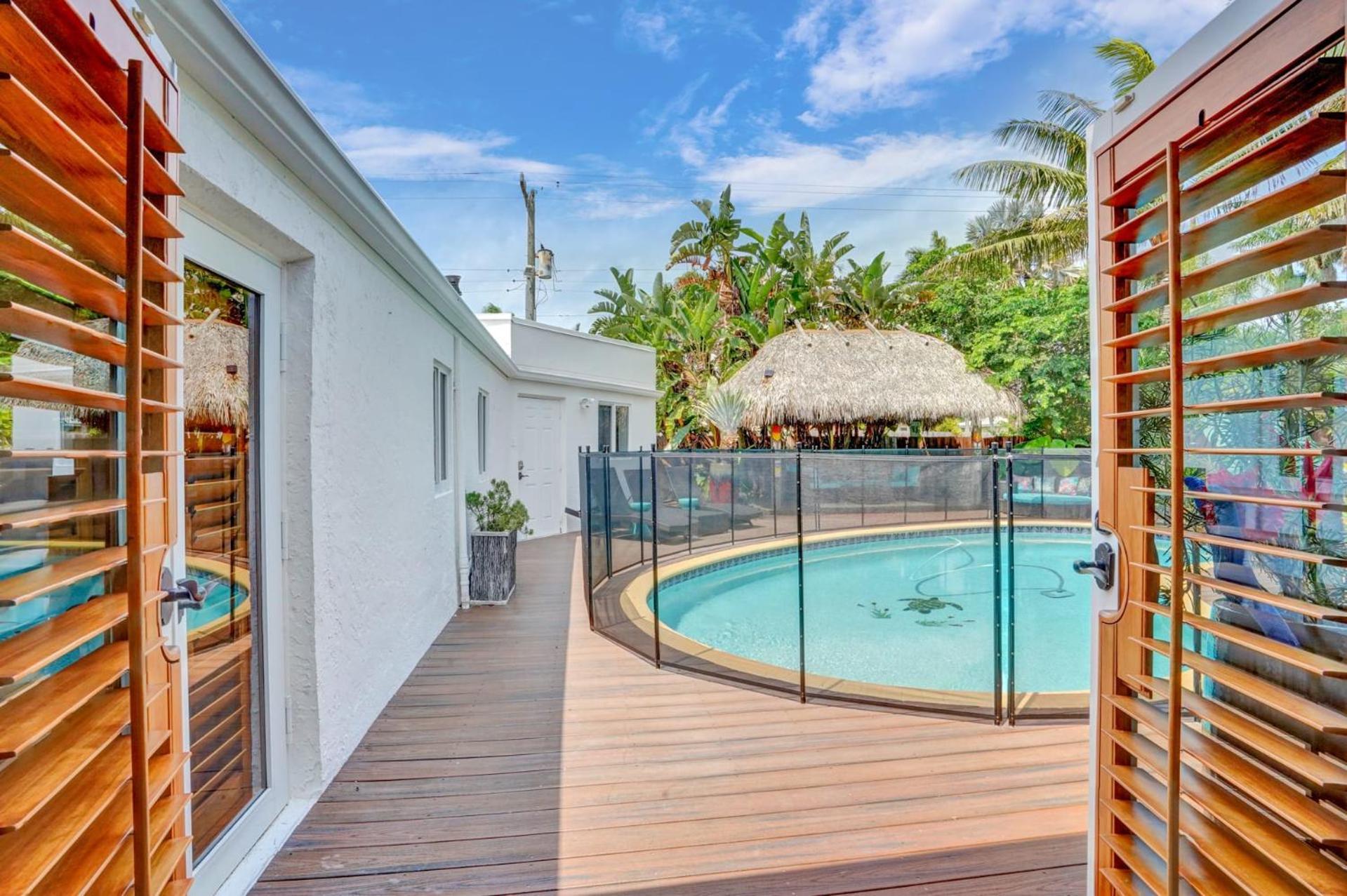 Private Pool With 5 Bedroom Retreat 할리우드 외부 사진