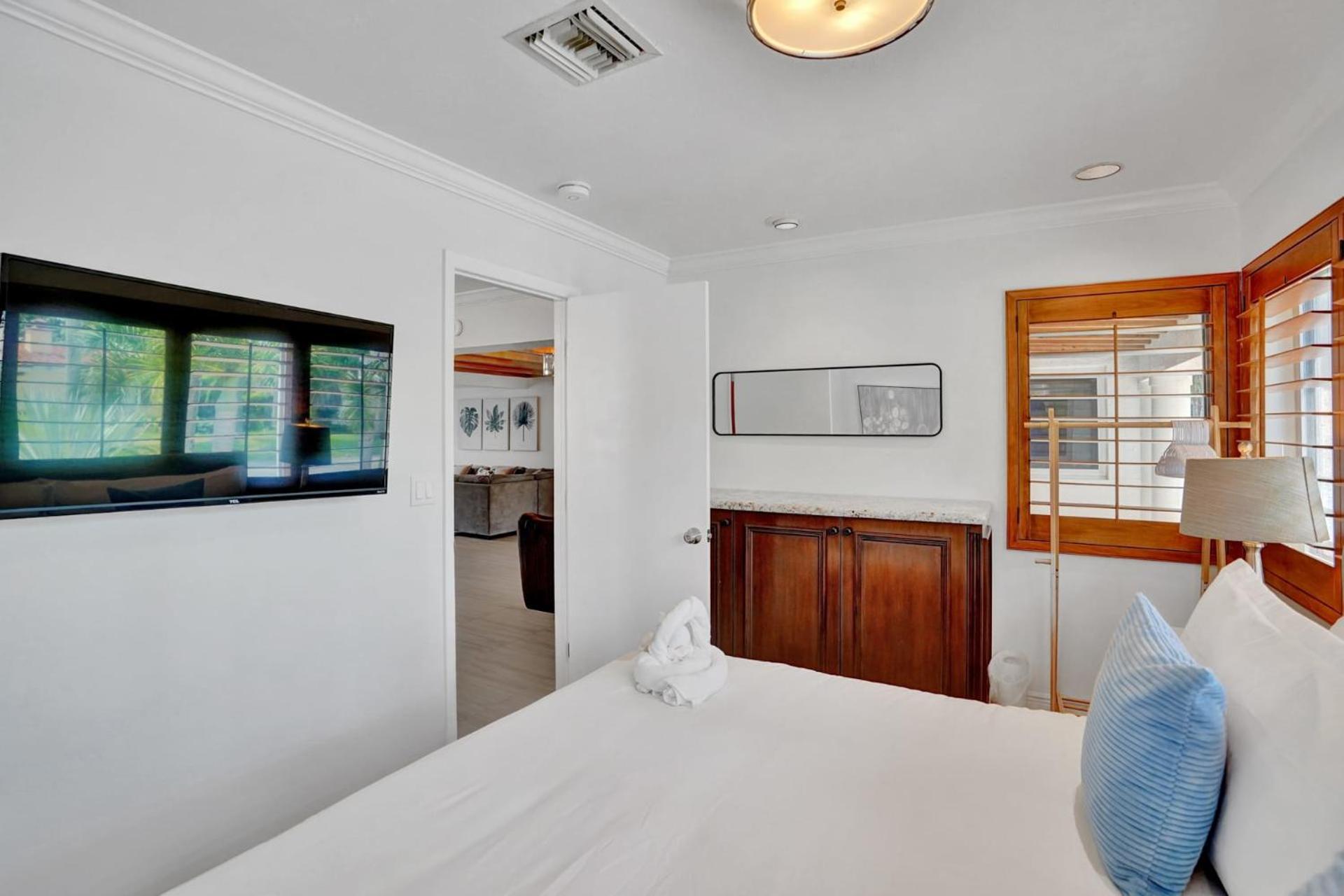 Private Pool With 5 Bedroom Retreat 할리우드 외부 사진