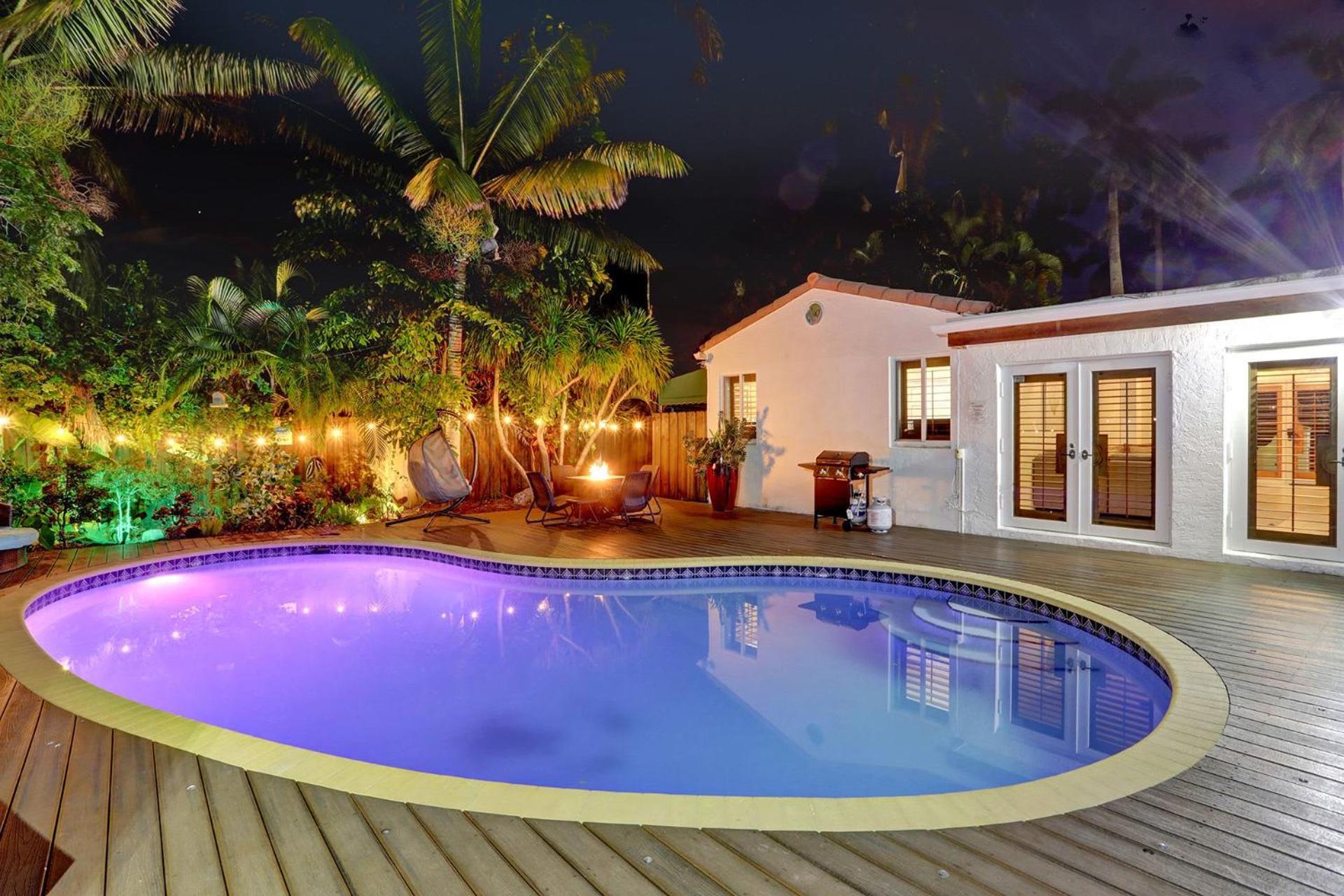 Private Pool With 5 Bedroom Retreat 할리우드 외부 사진